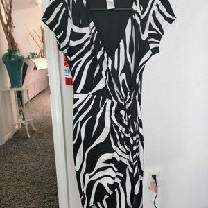 Like new faux wrap midi dress